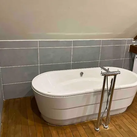 Villa Avec Piscine Chauffée Billard Flipper Us (Val-d'Oise)